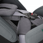 Η φωτογραφία δείχνει Γνωρίστε το Motion 2 – τη δεύτερη γενιά του Motion All Size 360, που πέτυχε την υψηλότερη βαθμολογία σε όλες τις κατηγορίες παιδικών καθισμάτων από τον ανεξάρτητο οργανισμό δοκιμών ADAC.