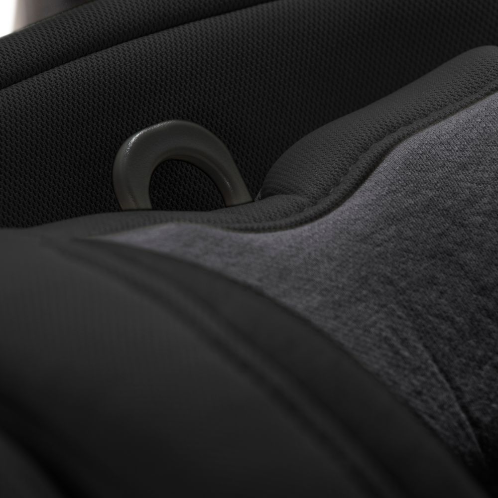 Η φωτογραφία δείχνει Γνωρίστε το Motion 2 – τη δεύτερη γενιά του Motion All Size 360, που πέτυχε την υψηλότερη βαθμολογία σε όλες τις κατηγορίες παιδικών καθισμάτων από τον ανεξάρτητο οργανισμό δοκιμών ADAC.