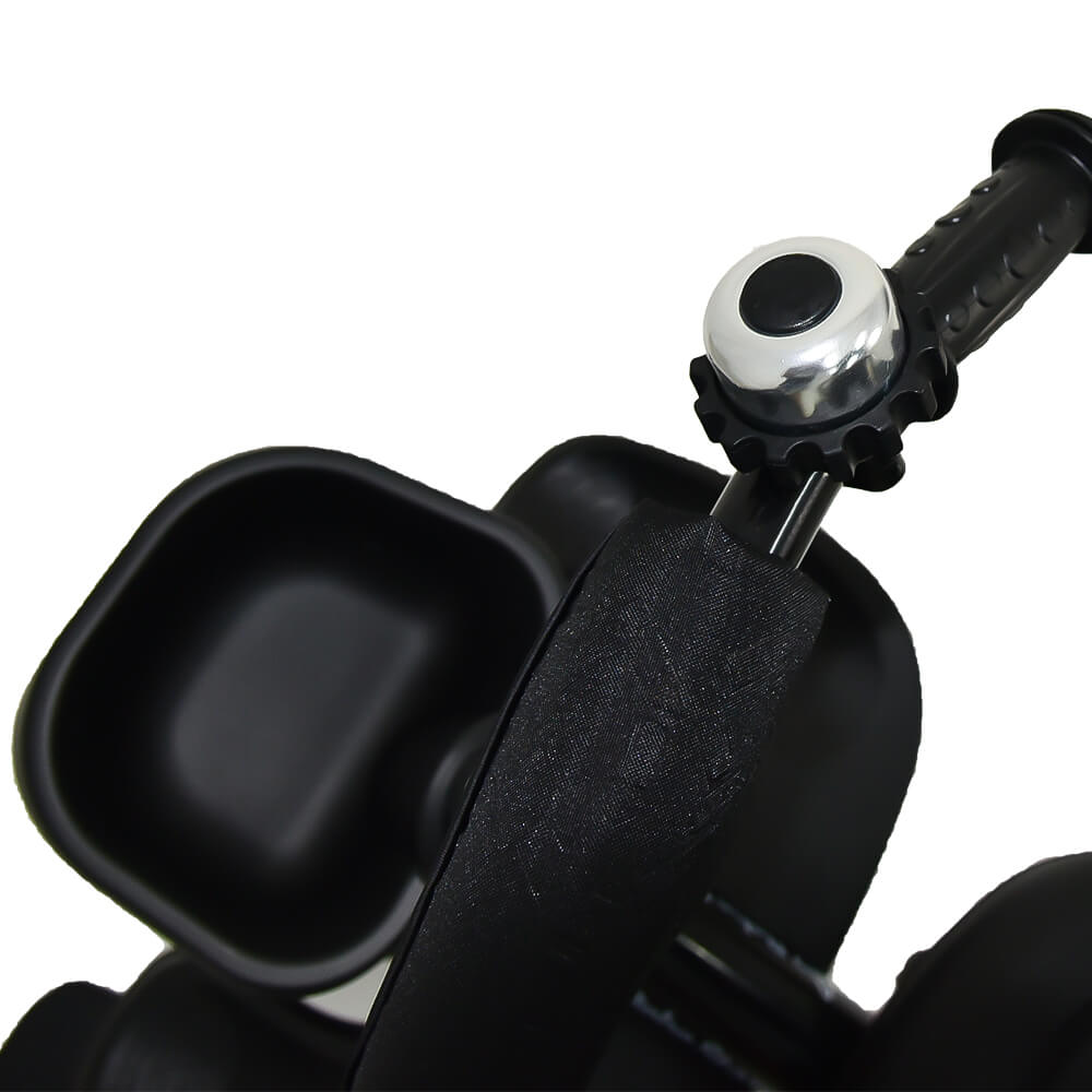 Η φωτογραφία δείχνει Σας παρουσιάζουμε το νέο  τρίκυκλο Racer 3 σε 1 της Bebe Stars , o απόλυτος σύντροφος περιπέτειας για τον μικρό σας εξερευνητή!Ετοιμαστείτε να πετάξετε στα ύψη σε συναρπαστικές περιπέτειες με το τρίκυκλο Racer! Σχεδιασμένο για να παρέχει άνεση, ασφάλεια και ατελείωτη διασκέ