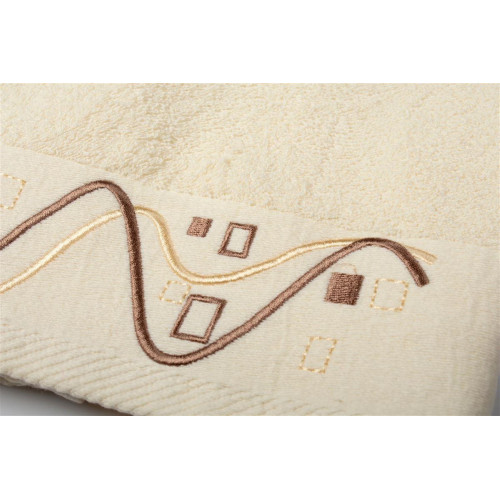 DIMCOL ΠΕΤΣΕΤΑ ΠΡΟΣΩΠΟΥ ΜΕ ΚΕΝΤΗΜΑ ΓΕΩΜΕΤΡΙΚΟ 450 GSM 50x90CM 100% COTTON ΕΚΡΟΥ 33140944004