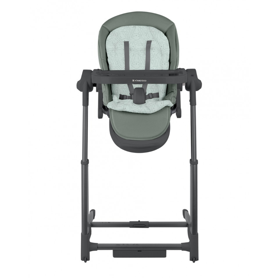 Η φωτογραφία δείχνει Καρεκλάκι φαγητού και ηλεκτρική κούνια 3 σε 1 της εταιρείας Kikka Boo.